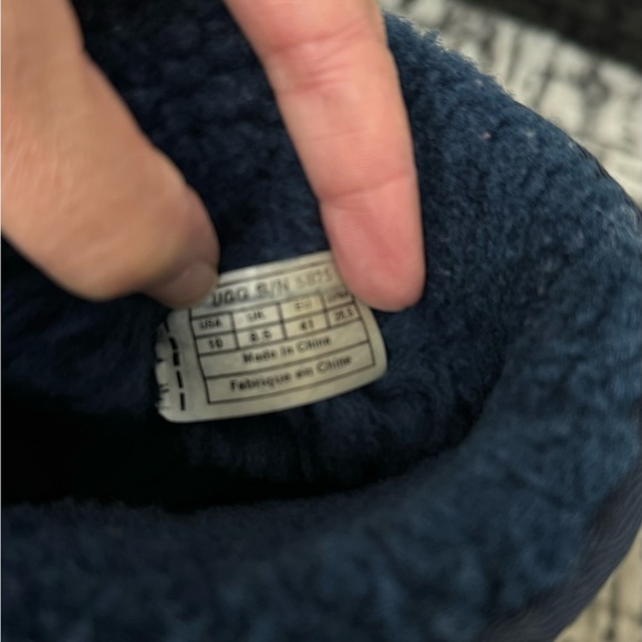 Ugg Classic Short Leather Boots Navy. - Picture 9 of 10